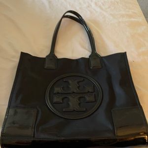 Only used twice. Perfect/ brand new condition.